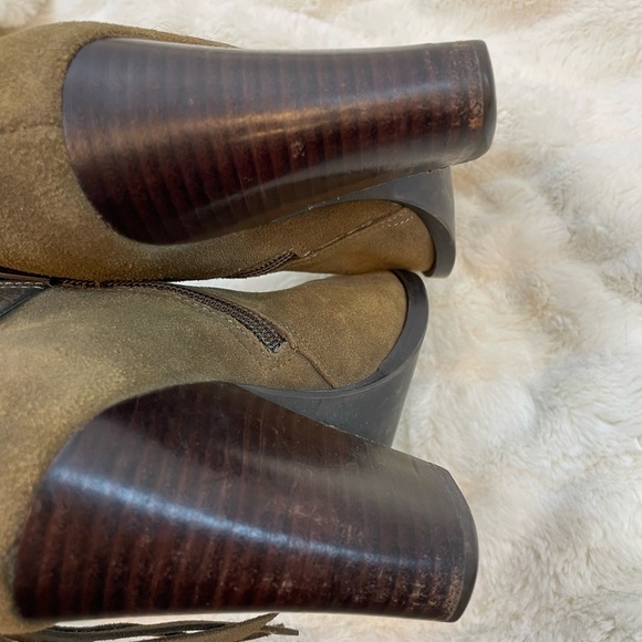 Kensie Masola Womens 8M Leather Ankle Boots Fringe Heels Bootie Brown Suede - Picture 8 of 8